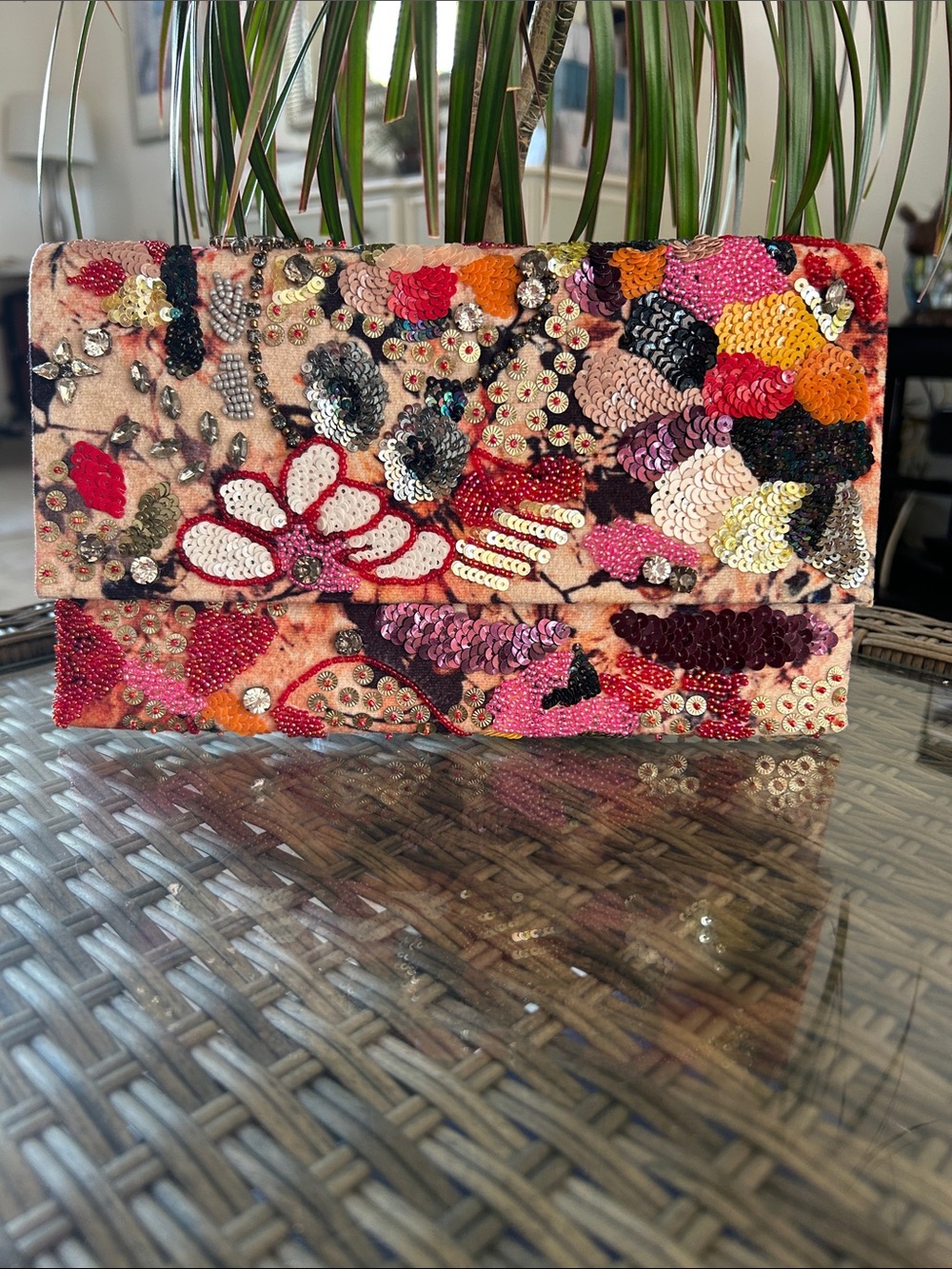 Anthropologie Pink Red Orange Sequin Beaded Floral Chain Clutch - Picture 5 of 6